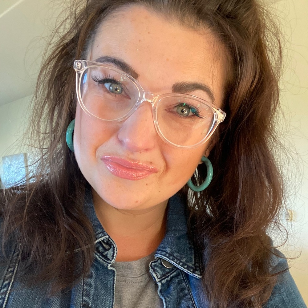 Meet your Posher, Jacki